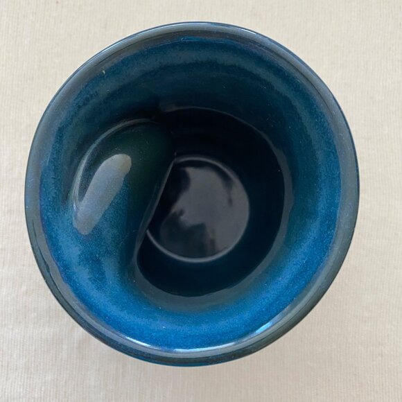 2005 Neher Clay In Motion Hand Warmer Pottery Mug Right Handed Signed Blue Green - Picture 6 of 8